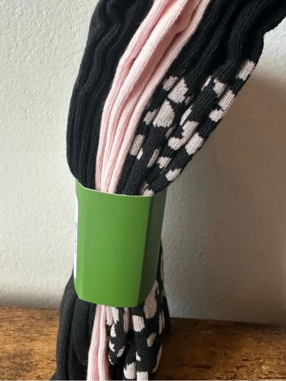 Kate Spade 3-Pack Women’s Black and Pink Crew Socks Cheetah Print, Spade NWT